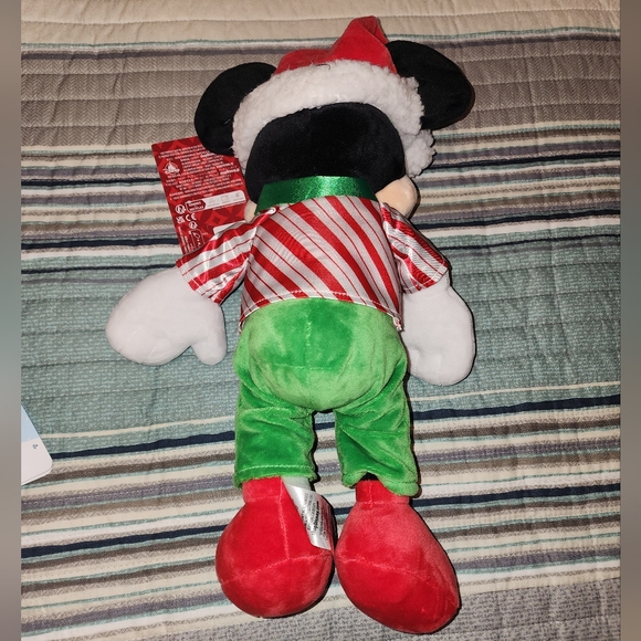 Disney Holiday Mickey 2023 and Minnie 2024 Plush Stuffed Animals NWT - Picture 3 of 11